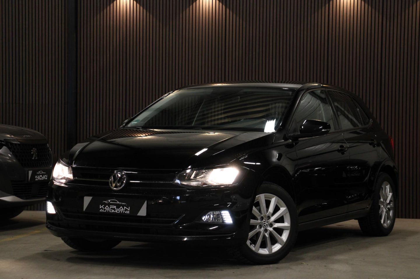 Volkswagen Polo - 1.0 TSI Comfortline ACC PDC Stoelverw CarPlay Navi Garantie - AutoWereld.nl