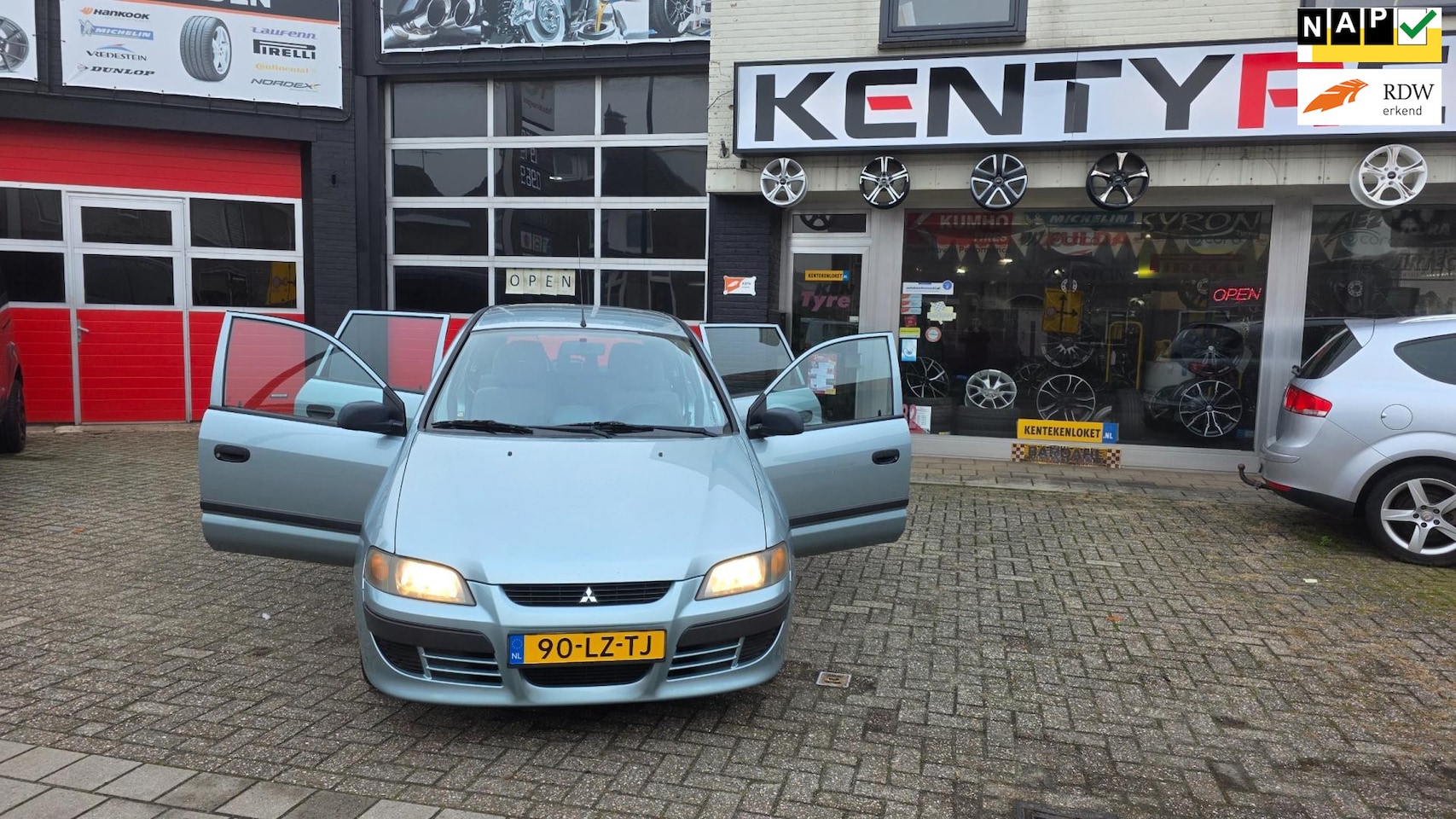 Mitsubishi Space Star - 1.3 Family 1.3 Family - AutoWereld.nl