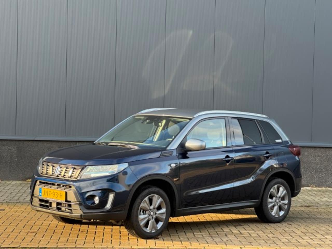 Suzuki Vitara - 1.5 Hybrid Select Aut - AutoWereld.nl