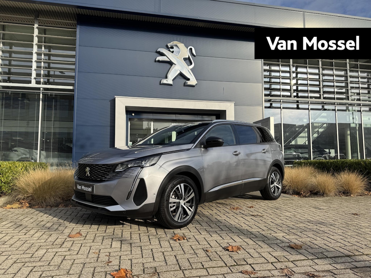 Peugeot 5008 - 1.2 Hybrid 136 Allure Pack Business | Keyless Entry | Dodehoek Detectie | Elek. kofferklep - AutoWereld.nl