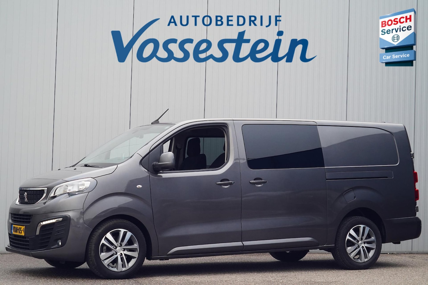 Peugeot Expert - 2.0 BlueHDI 120 Long Asphalt DC / 5 Zitpl. / Automaat / 1e Eigenaar / Carplay / Head-Up / - AutoWereld.nl