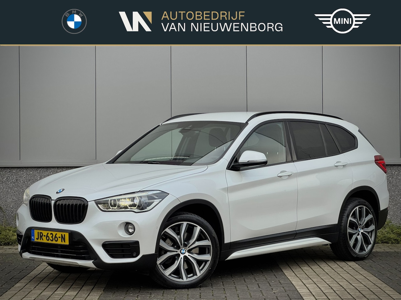 BMW X1 - sDrive20i Centennial High Executive Origin. NL | Camera | HUD | Adaptive Cruise | Stoel & - AutoWereld.nl