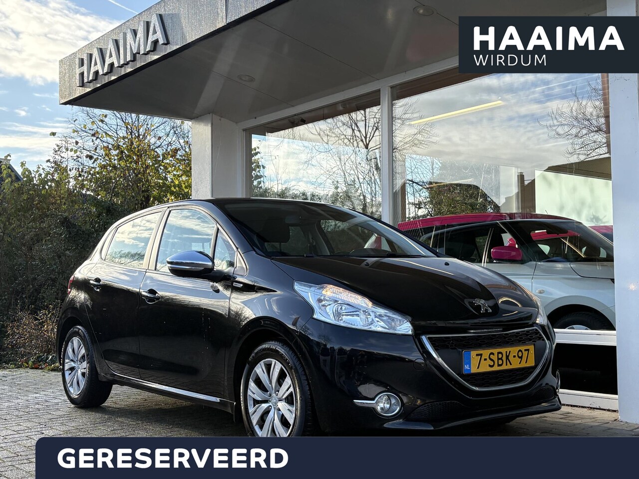 Peugeot 208 - 1.2 VTi 82pk Urban Soul | Dealeronderhouden | Trekhaak | Climate Control | Navigatie | Cru - AutoWereld.nl