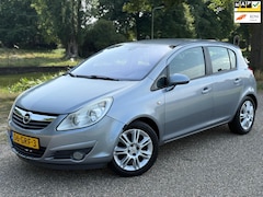Opel Corsa - 1.4-16V Cosmo|Airco|5 deurs|Parkeersensoren