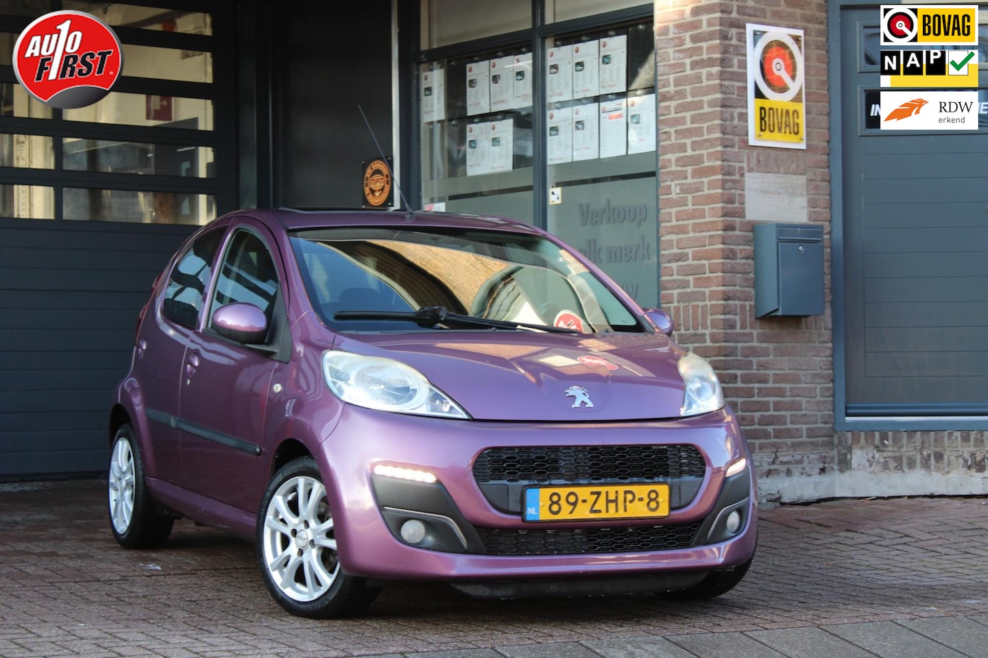 Peugeot 107 - 1.0 Active // Automaat // Panoramadak // Full option // Airco - AutoWereld.nl