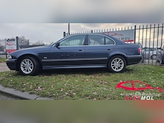 BMW 5-serie - 520i Lifestyle Edition nieuwe apk