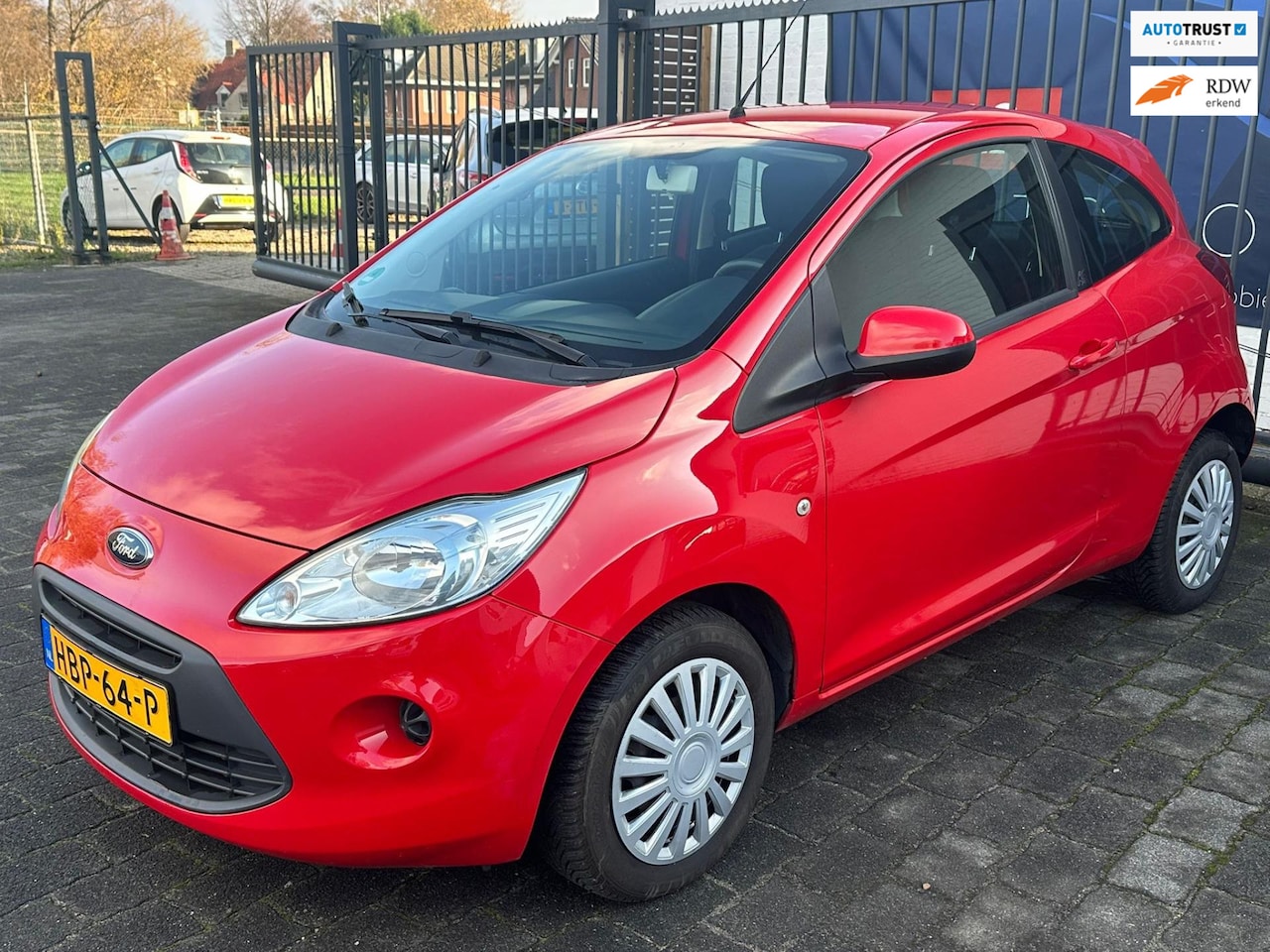 Ford Ka - 1.2 Style start/stop / AIRCO / ELEKTRISCHE RAMEN / NAP !! - AutoWereld.nl