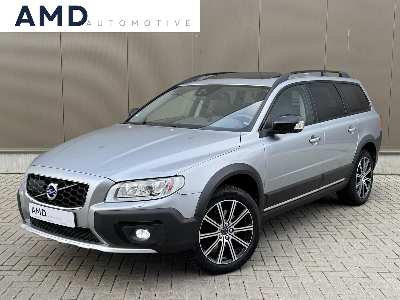 Volvo XC70 - 2.0 D4 FWD Inscription Edition | Polestar Engineered | Stuur- en stoelverwarming | Schuif- - AutoWereld.nl