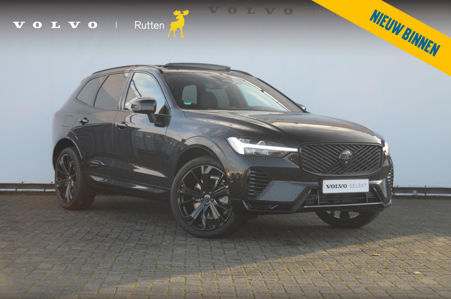 Volvo XC60 - T6 350PK Automaat AWD Plus Black Edition / Adaptieve cruise control / BLIS / Panoramadak / - AutoWereld.nl