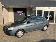 Hyundai Accent - 1.4i Dynamic / SEDAN / APK JULI 2026 / NWE MODEL / AIRCO /