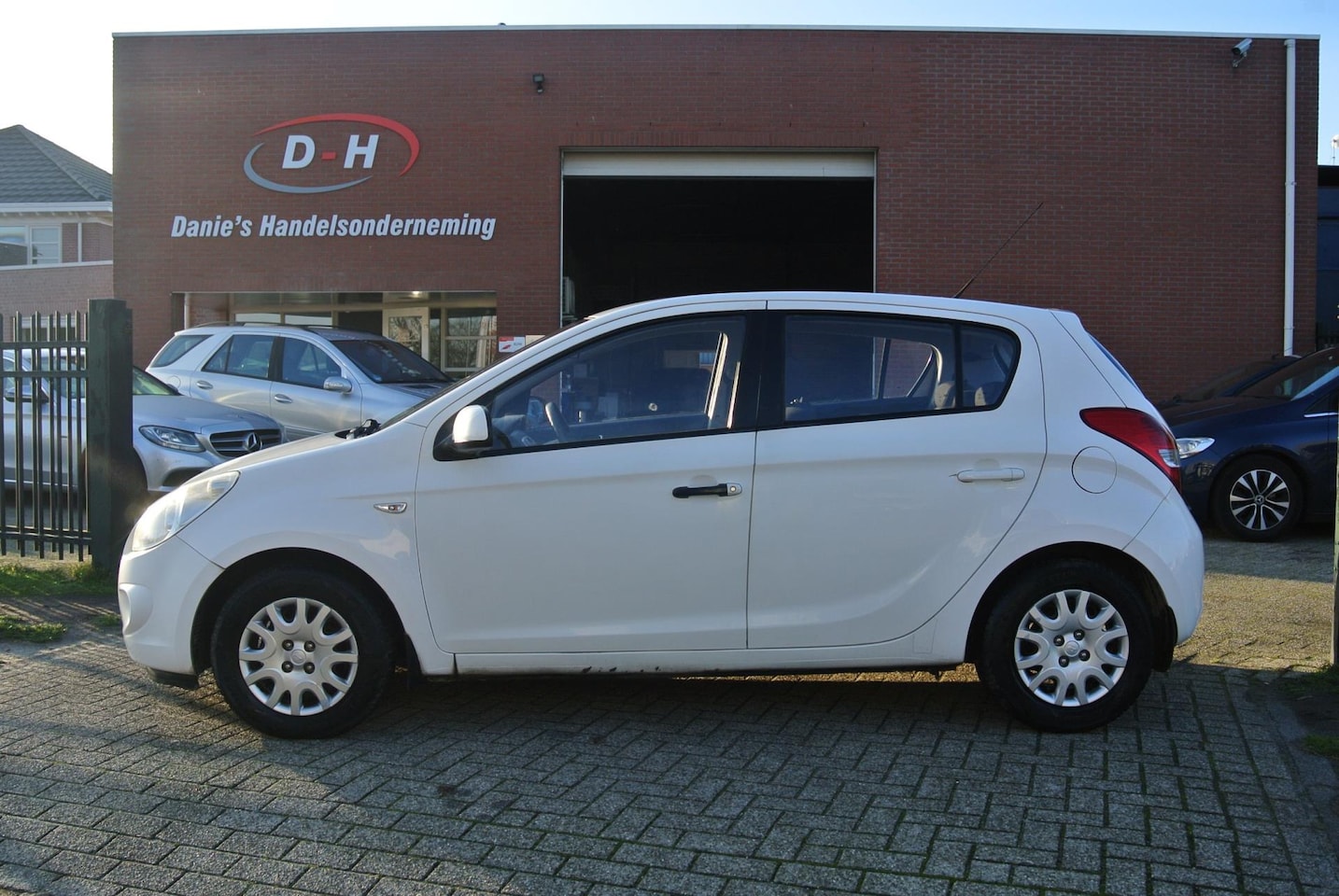 Hyundai i20 - 1.2i DynamicVersion airco inruil mogelijk - AutoWereld.nl