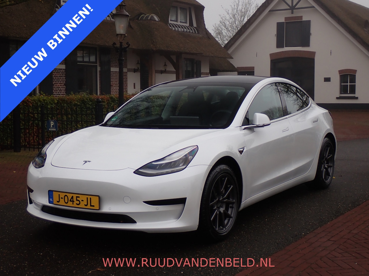 Tesla Model 3 - SR+ 88%SOH AUTOPILOT / TREKHAAK / ACC / PANODAK - AutoWereld.nl
