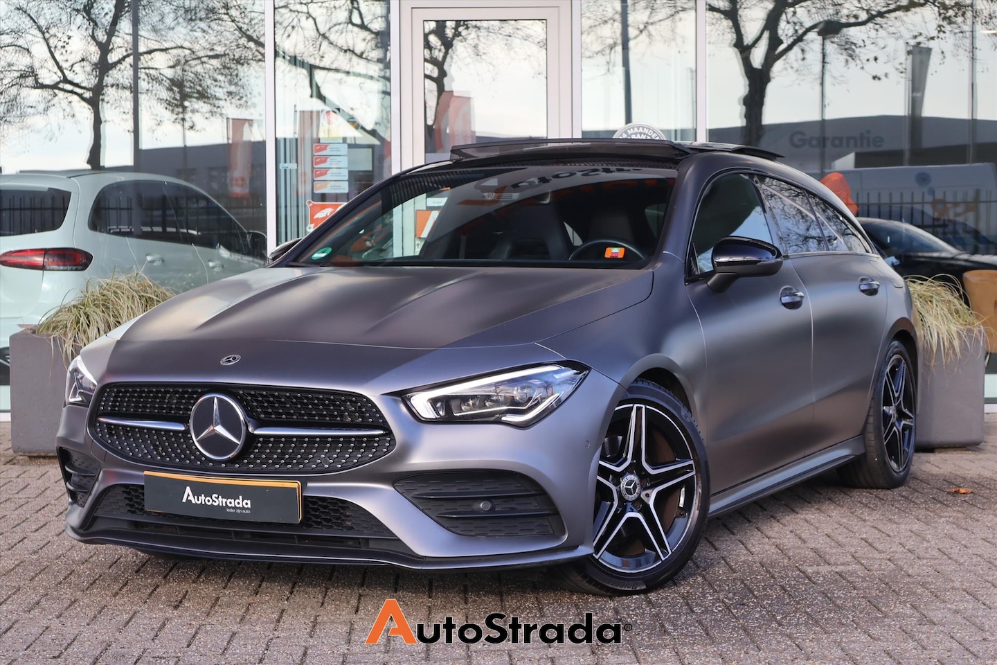 Mercedes-Benz CLA-klasse Shooting Brake - 180 AMG-Line 136pk | Memory | Sfeer | Pano | Cruise | Climate | Camera | Multibeam | Trekh - AutoWereld.nl