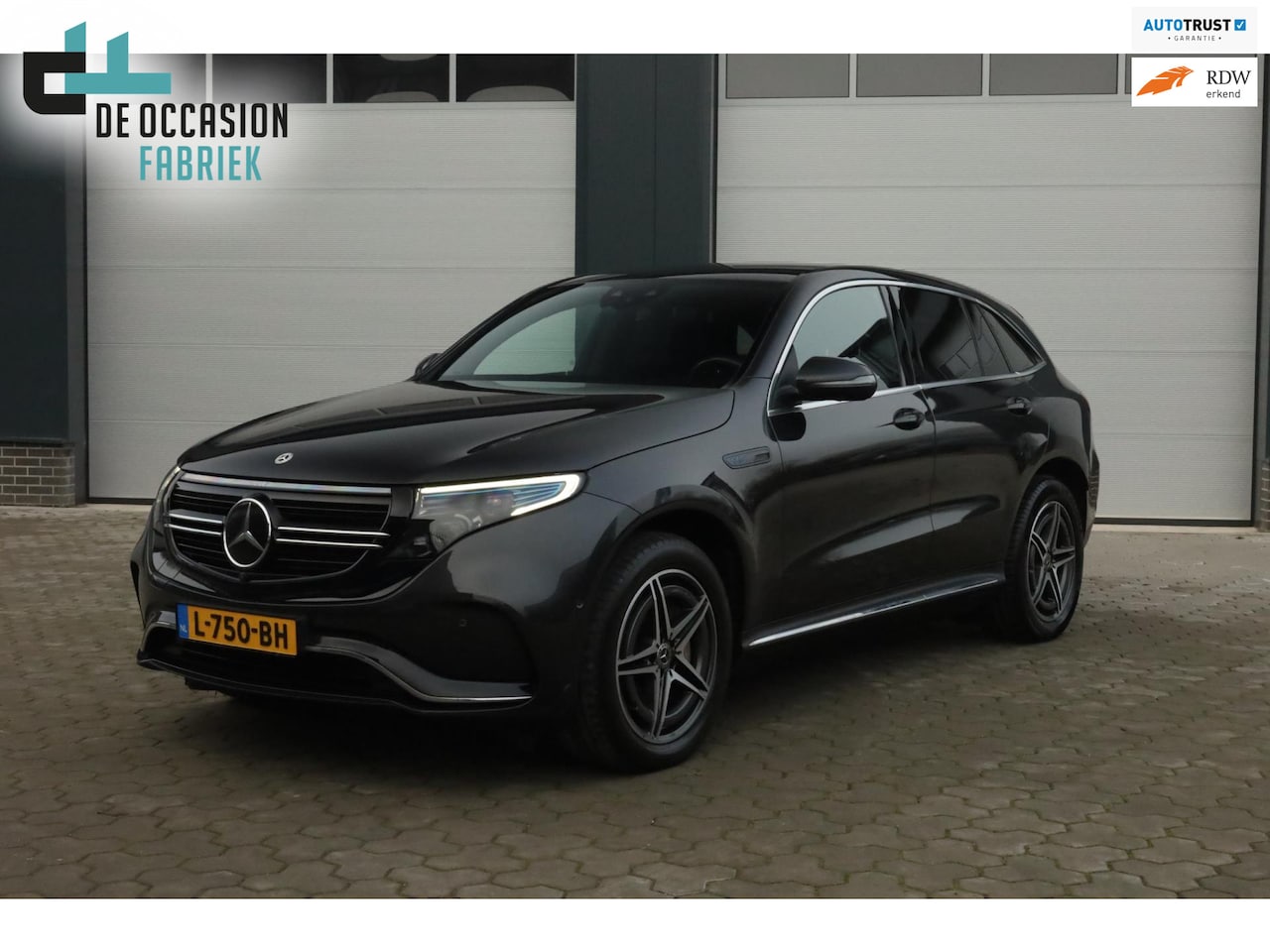Mercedes-Benz EQC - 400 4MATIC Premium Plus 80 kWh AMG Sfeer Adaptief 360 - AutoWereld.nl