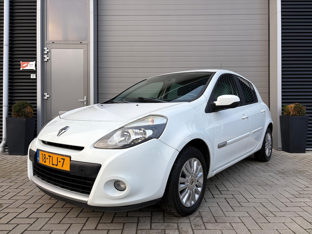 Renault Clio - 1.2 Collection/APK/Airco/Cruise ctrl/Trehkaak/ - AutoWereld.nl