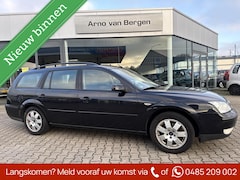 Ford Mondeo Wagon - 1.8-16V Futura, climatronic, cruisecontrol, navigatie, trekhaak