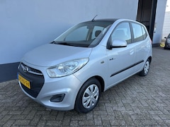 Hyundai i10 - 1.0 Black pack 5-Deurs - Airco