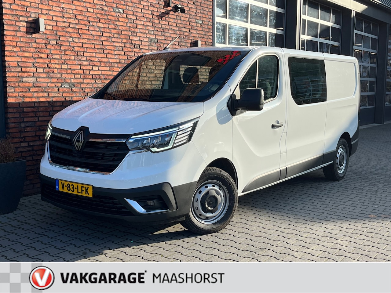 Renault Trafic - 2.0 Blue dCi 150 T29 L2H1 Extra DC 6-Zits AchteruitrijCam./Airco/Cruise/DAB/AppConnect/Nav - AutoWereld.nl