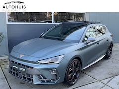 CUPRA Leon - 1.5 TSI e-Hybrid 272pk DSG VZ Extreme Panoramadak Schaalstoelen Sennheiser matte lak