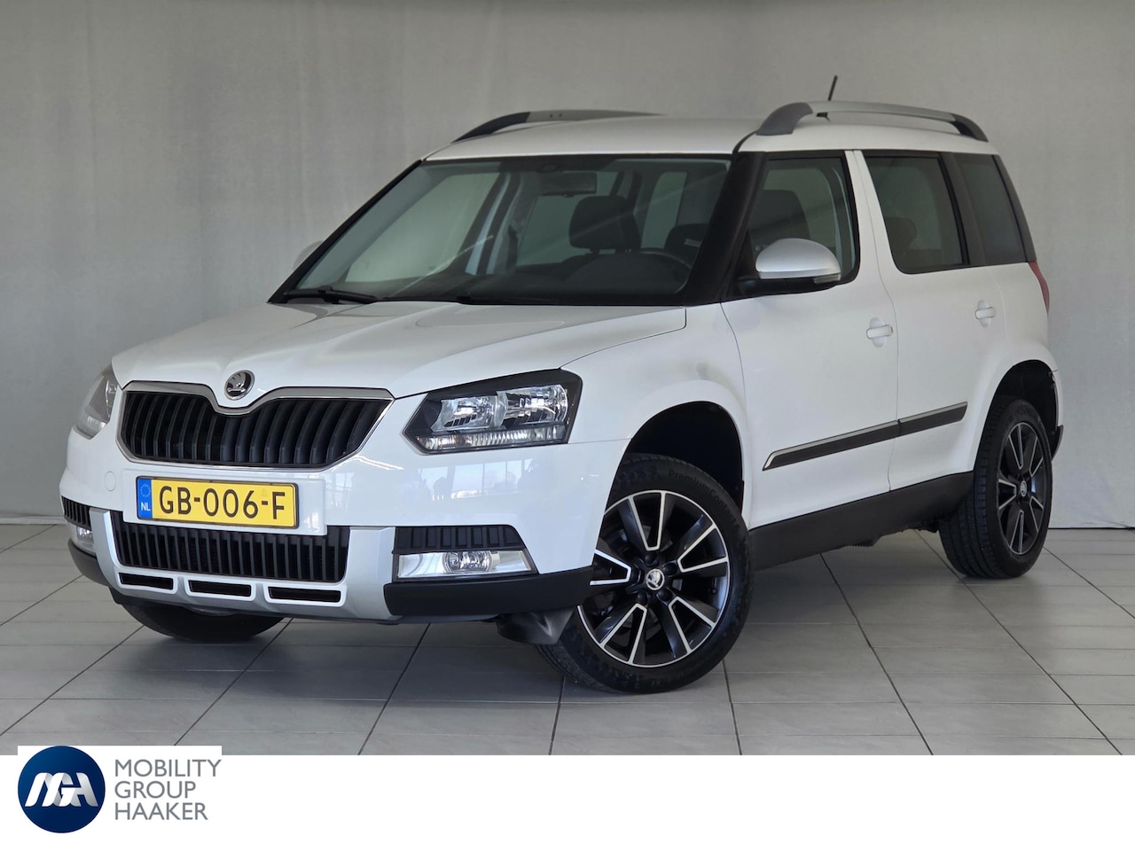 Skoda Yeti Outdoor - 1.2 TSI Adventure | Cruise Control | Navigatie | Trekhaak | Stoelverwarming - AutoWereld.nl