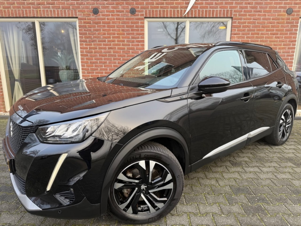 Peugeot e-2008 - EV Allure 50 kWh STOELVERW. / VIRTUAL COCKPIT / GROOT.NAVI / CAM - AutoWereld.nl