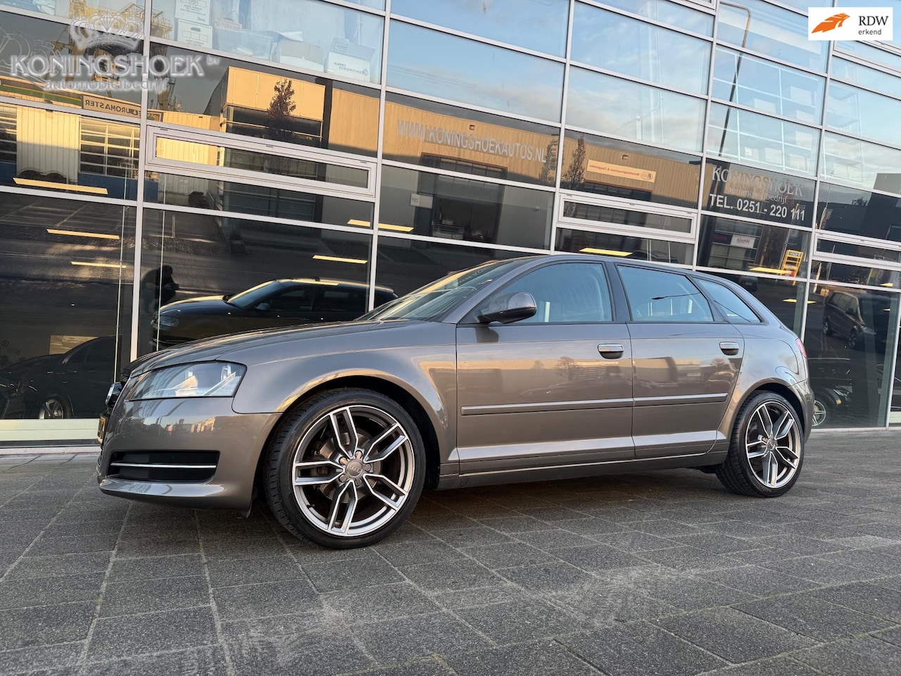 Audi A3 Sportback - 1.2 TFSI Ambiente Advance Automaat - AutoWereld.nl