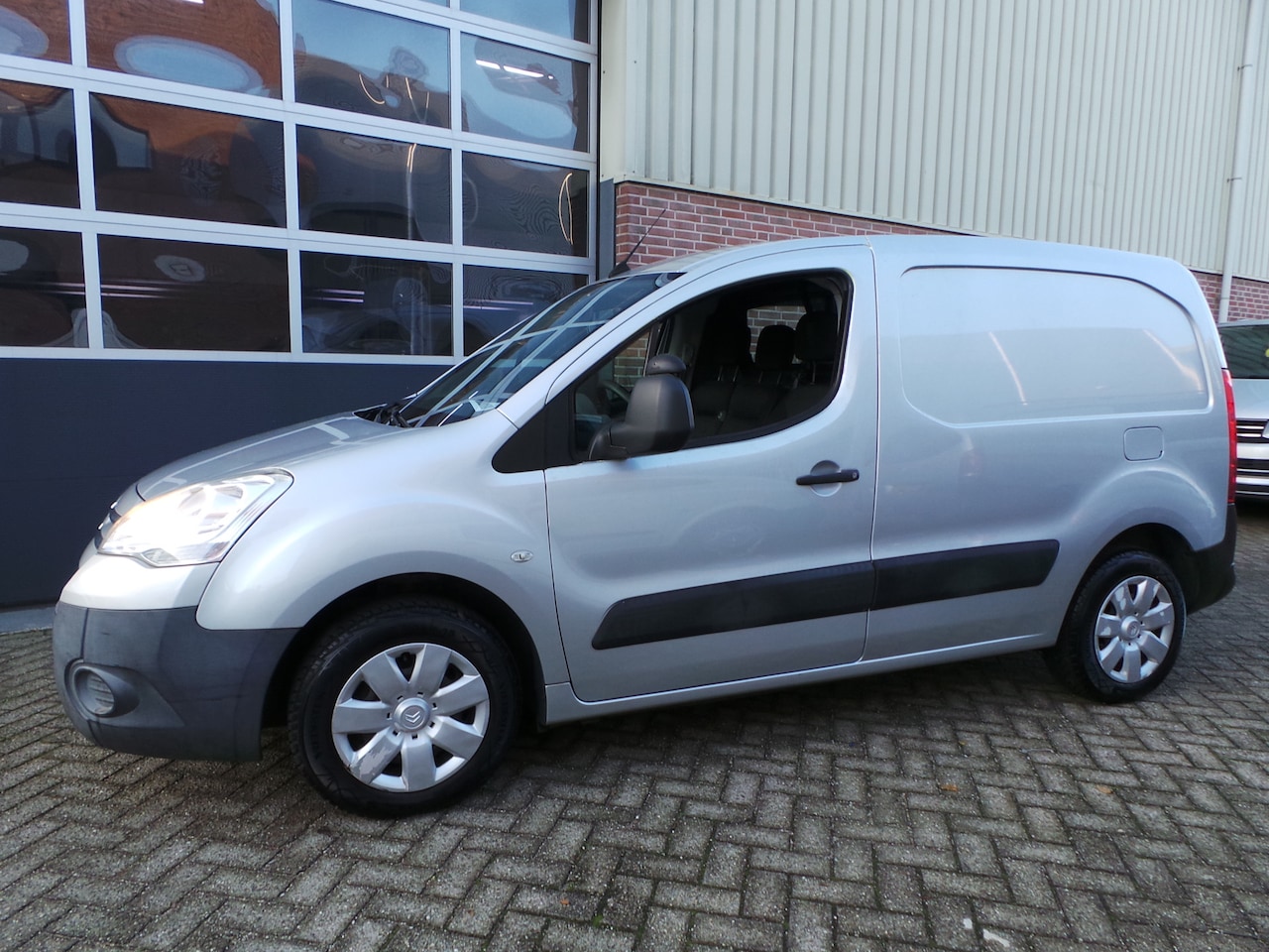 Citroën Berlingo - 1.6i 500 Club MARGE Airco,Cruise,Navigatie,Enz geen btw/bpm - AutoWereld.nl