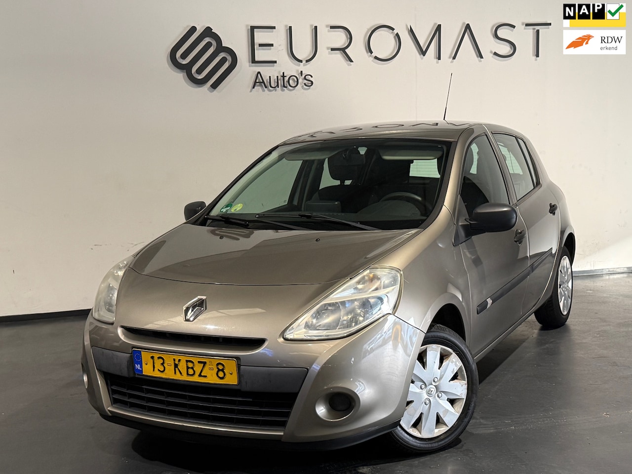 Renault Clio - 1.2 Special Line Navi Airco 5d Nieuwe Apk - AutoWereld.nl