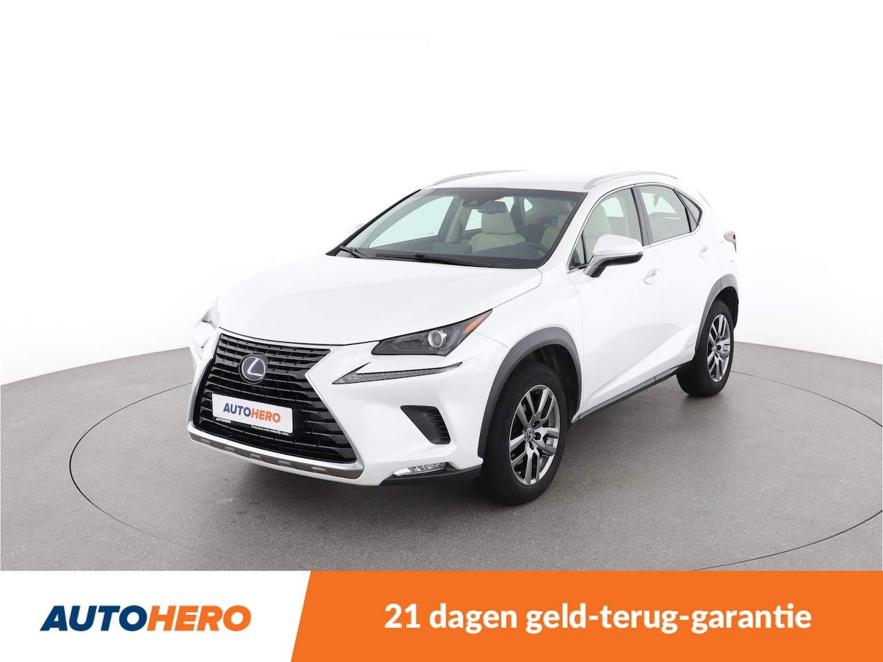 Lexus NX - 300h | CS81183 | - AutoWereld.nl