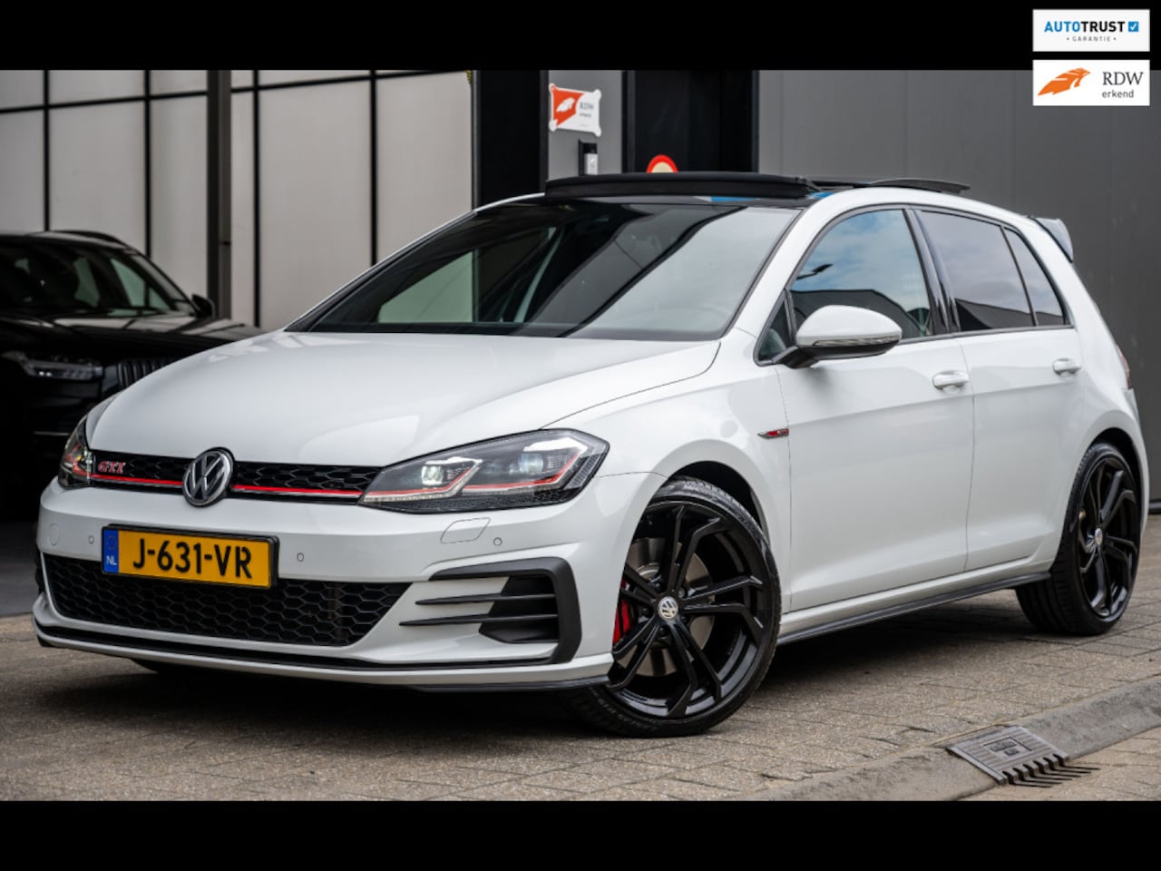Volkswagen Golf - 2.0 TSI GTI Performance |PANO|ABC-KLEP|LAGE KM - AutoWereld.nl