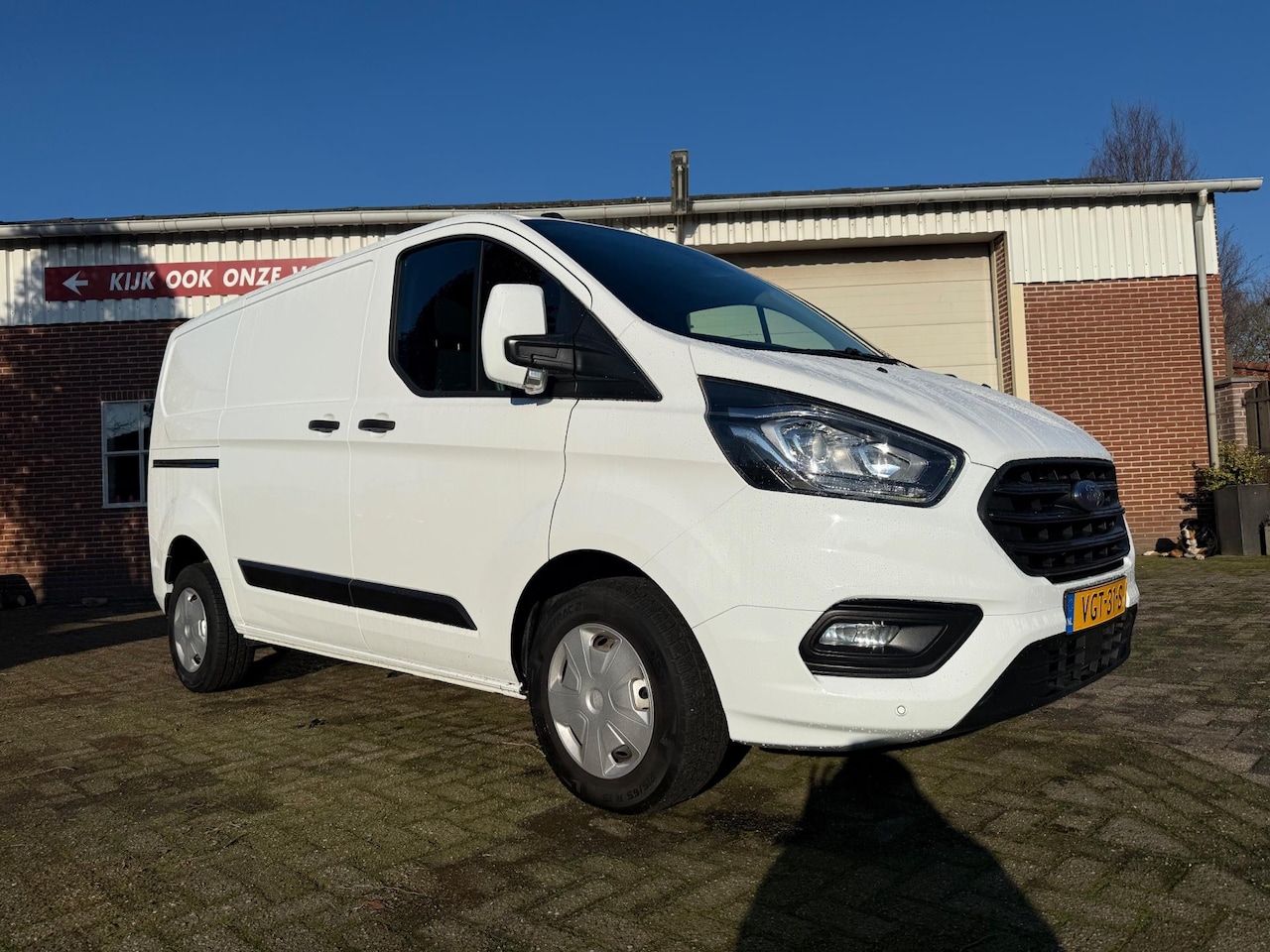 Ford Transit Custom - 280 2.0 TDCI Trend 130PK camera navi airco cruise - AutoWereld.nl