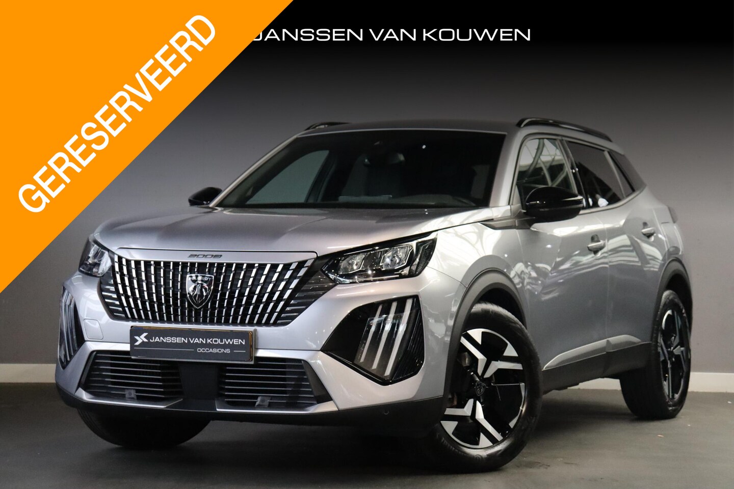 Peugeot 2008 - 1.2 PureTech 100 Allure Achteruitrijcamera Navigatie Dodehoek Apple CarPlay - AutoWereld.nl