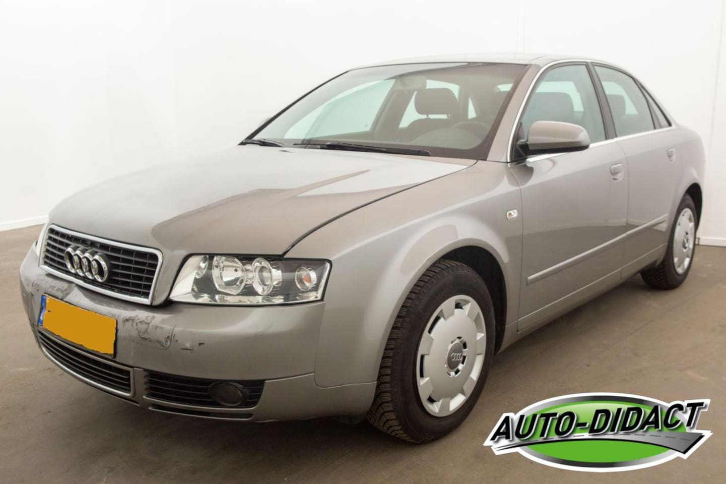 Audi A4 Limousine - 2.0 Clima - AutoWereld.nl