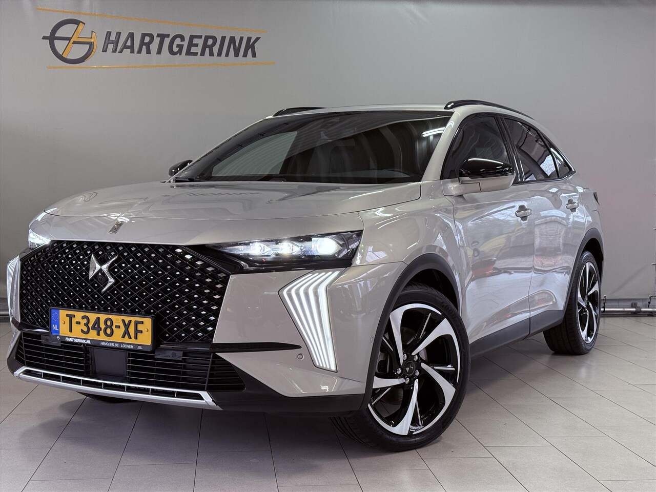 DS 7 - 1.6 E-TENSE 225pk Automaat Opéra* Navi / Leder / A-Cruise / PDC / Winterpakket - AutoWereld.nl