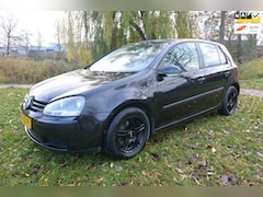 Volkswagen Golf - 1.6 FSI Trendline*airco*cruise*navigatie*apk