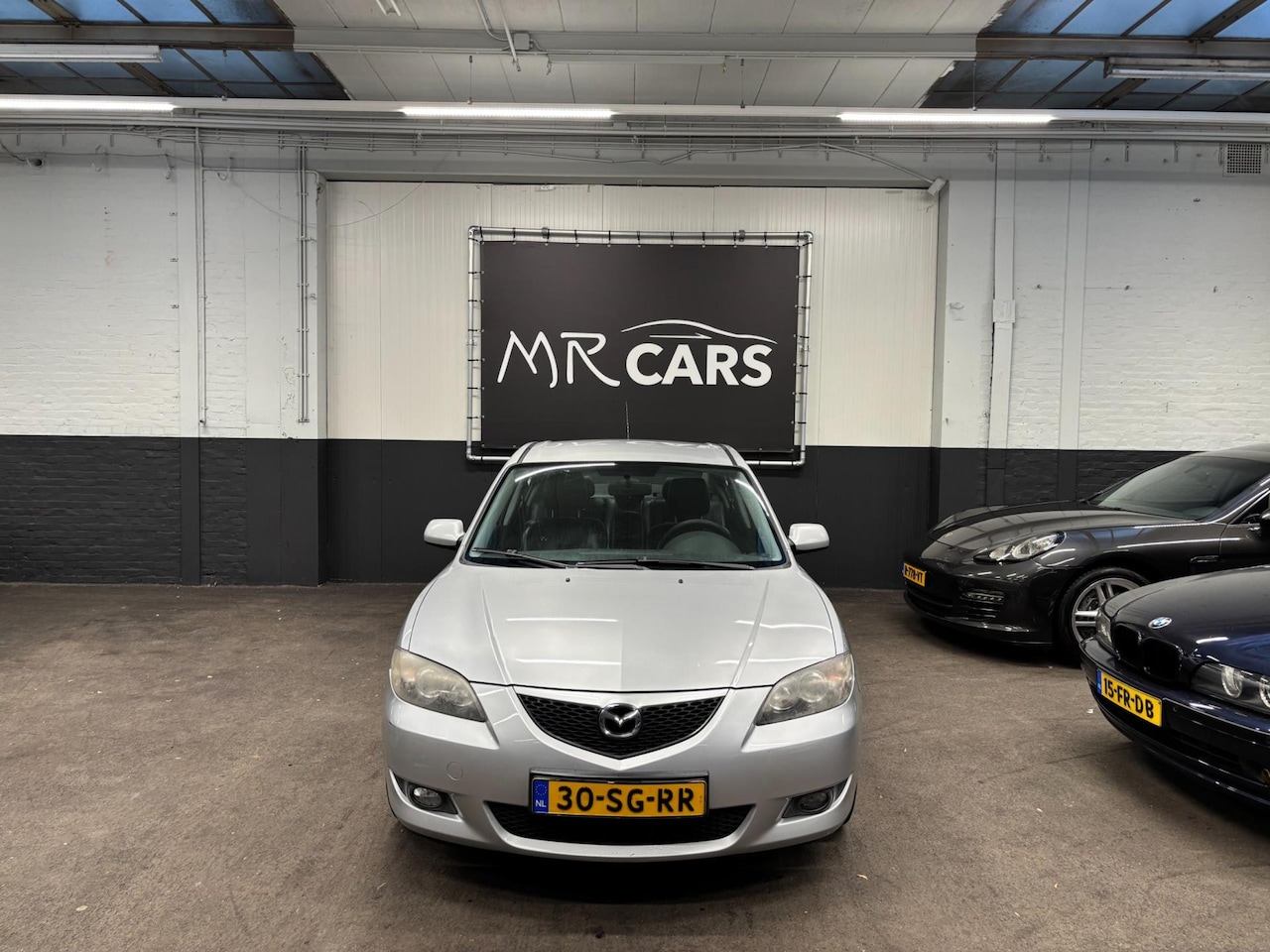 Mazda 3 - 1.6 Executive Leder/Navi/Camera/Airco - AutoWereld.nl