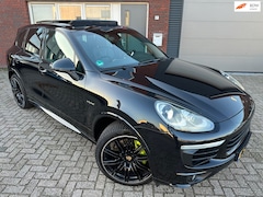 Porsche Cayenne - 3.0 S E-Hybrid / Pano / Leder / Camera / Memory