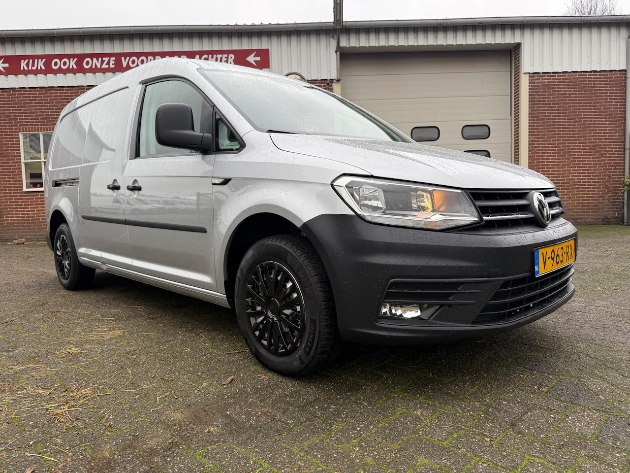Volkswagen Caddy Maxi - 2.0 TDI L2 navi airco cruise euro 6 - AutoWereld.nl