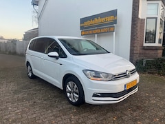 Volkswagen Touran - 2.0 TDI SCR R LINE AUTOMAAT