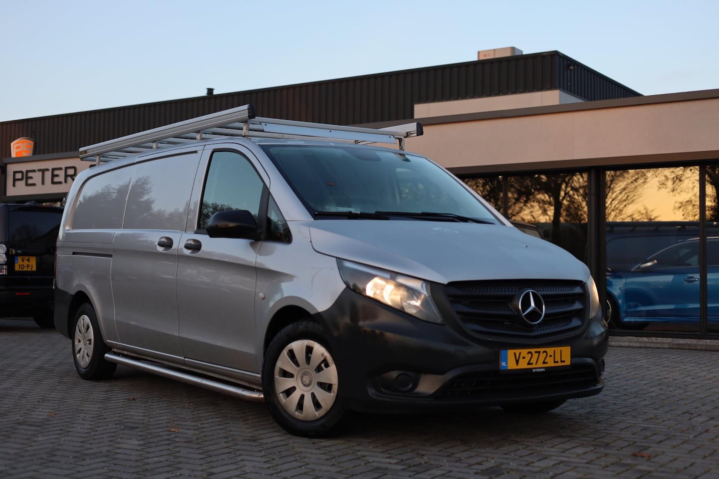 Mercedes-Benz Vito - 111 CDI Extra Lang | 3-Pers | Trekhaak | Navi | - AutoWereld.nl