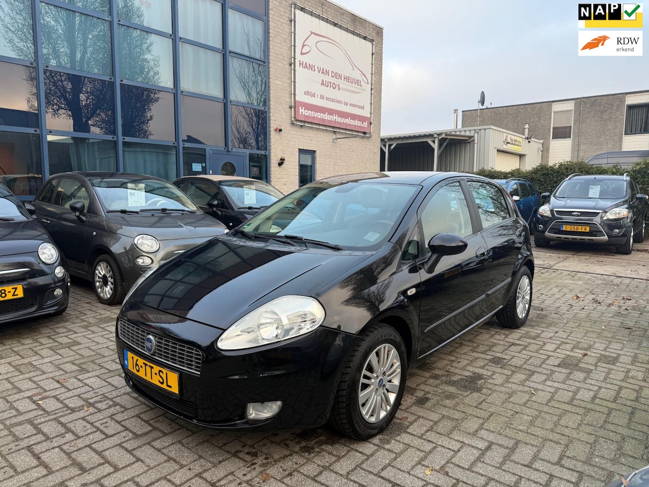 Fiat Grande Punto - 1.4-16V Emotion 1.4-16V Emotion, Clima, 5 deurs, Apk 11/2026 - AutoWereld.nl