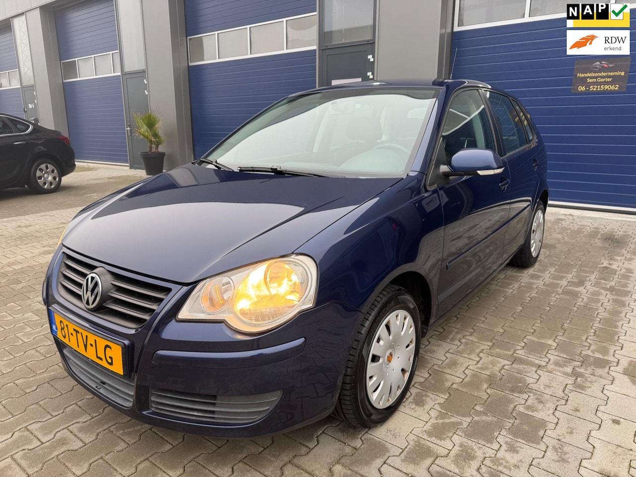 Volkswagen Polo - 1.4-16V Optive 5deurs airco Nap!! - AutoWereld.nl