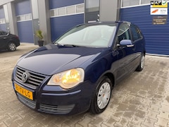 Volkswagen Polo - 1.4-16V Optive 5deurs airco Nap