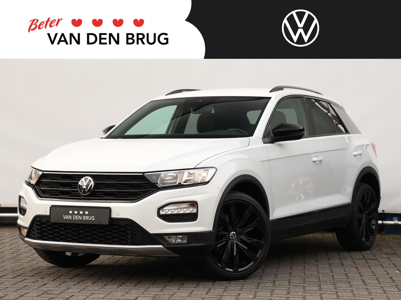 Volkswagen T-Roc - 1.5 TSI Sport 150 pk DSG | Black Style | Afn. Trekhaak | Stoelverwarming | Cruise Control - AutoWereld.nl
