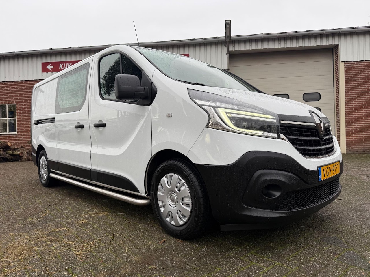 Renault Trafic - 2.0 dCi 145PK T29 L2 navi airco cruise automaat euro 6 - AutoWereld.nl