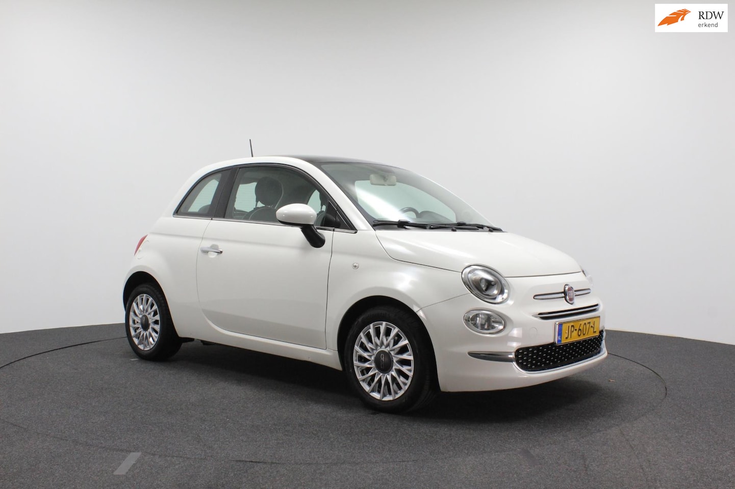 Fiat 500 - 0.9 TwinAir Turbo Lounge | Airco | Goed onderhouden | Face lift | Parkeersensoren | Sportv - AutoWereld.nl