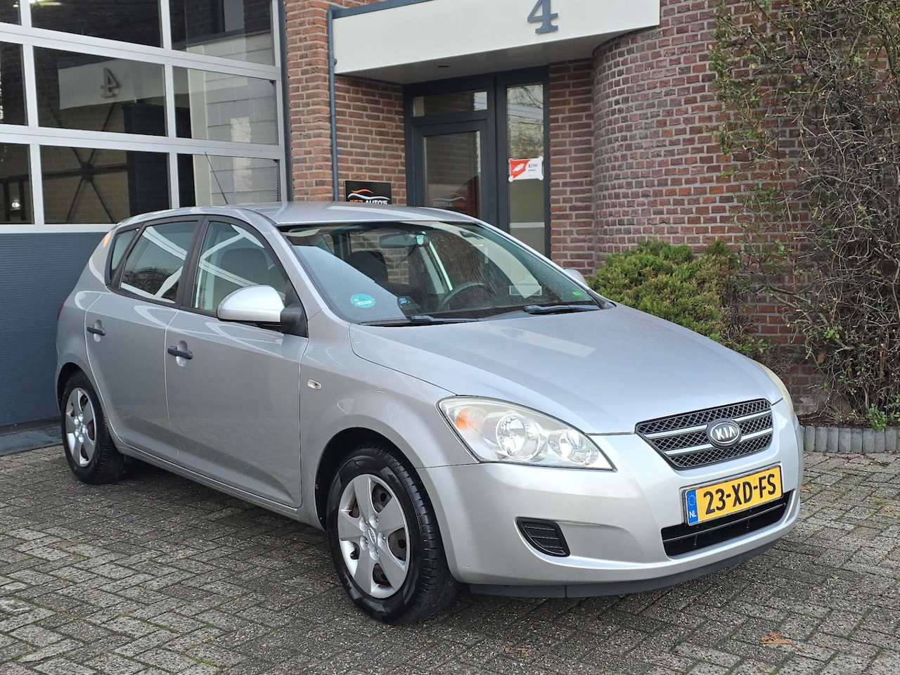 Kia Cee'd - 1.4 X-tra|Airco|Cruise|Nap|Apk|5drs - AutoWereld.nl