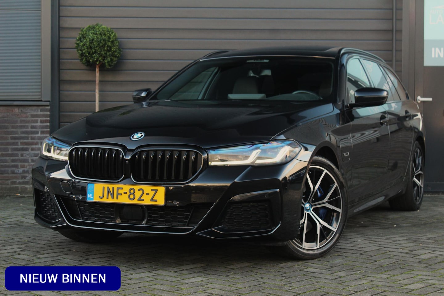 BMW 5-serie Touring - 530e xDrive M-Sport | Panorama-dak | Comfort Stoelen |  Harman & Kardon | Cruise Control A - AutoWereld.nl