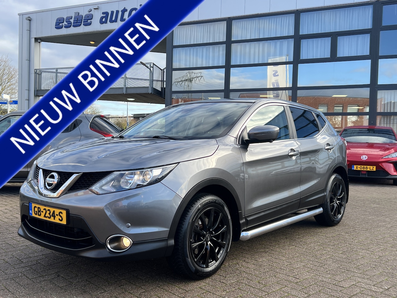 Nissan Qashqai - 1.6 DIG-T 163 pk Connect Edition Navigatie Trekhaak 1500 kg Camera Keyless Clima + Cruise - AutoWereld.nl