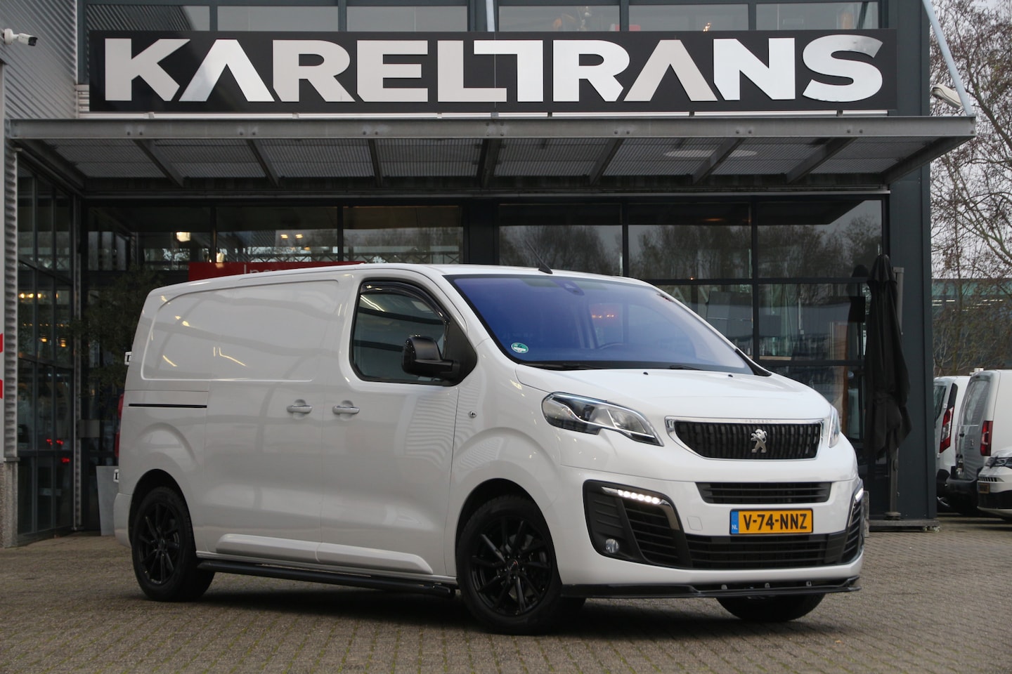 Peugeot Expert - 2.0 BlueHDi 180 | Aut. | 2x Schuifdeur | Keyless | Navi | Camera | Clima.. - AutoWereld.nl